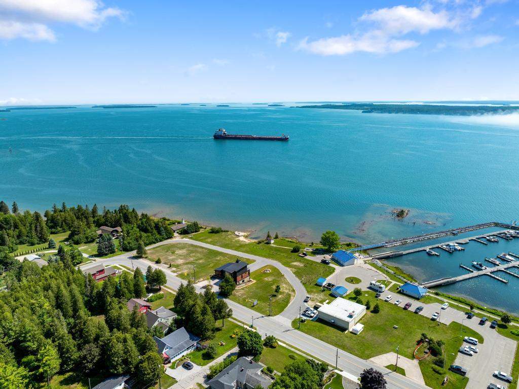 616 N Ontario Detour MI 49725