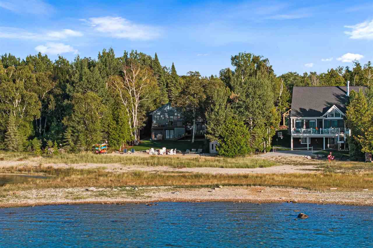 4467 Lake Shore Drive Charlevoix MI 49720