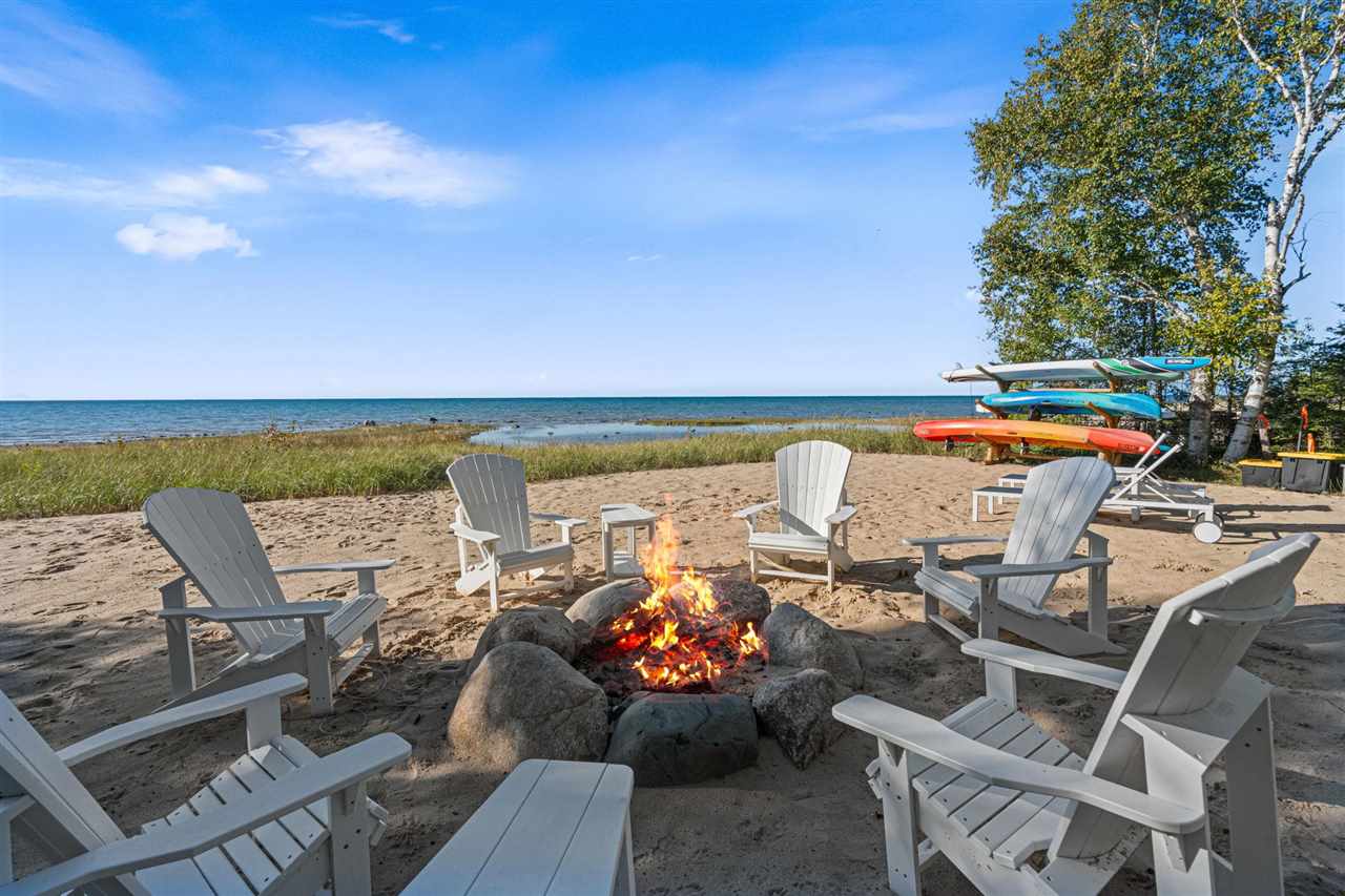 4467 Lake Shore Drive Charlevoix MI 49720