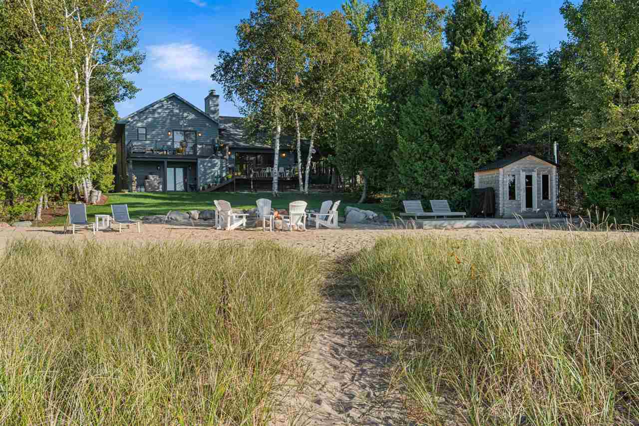 4467 Lake Shore Drive Charlevoix MI 49720