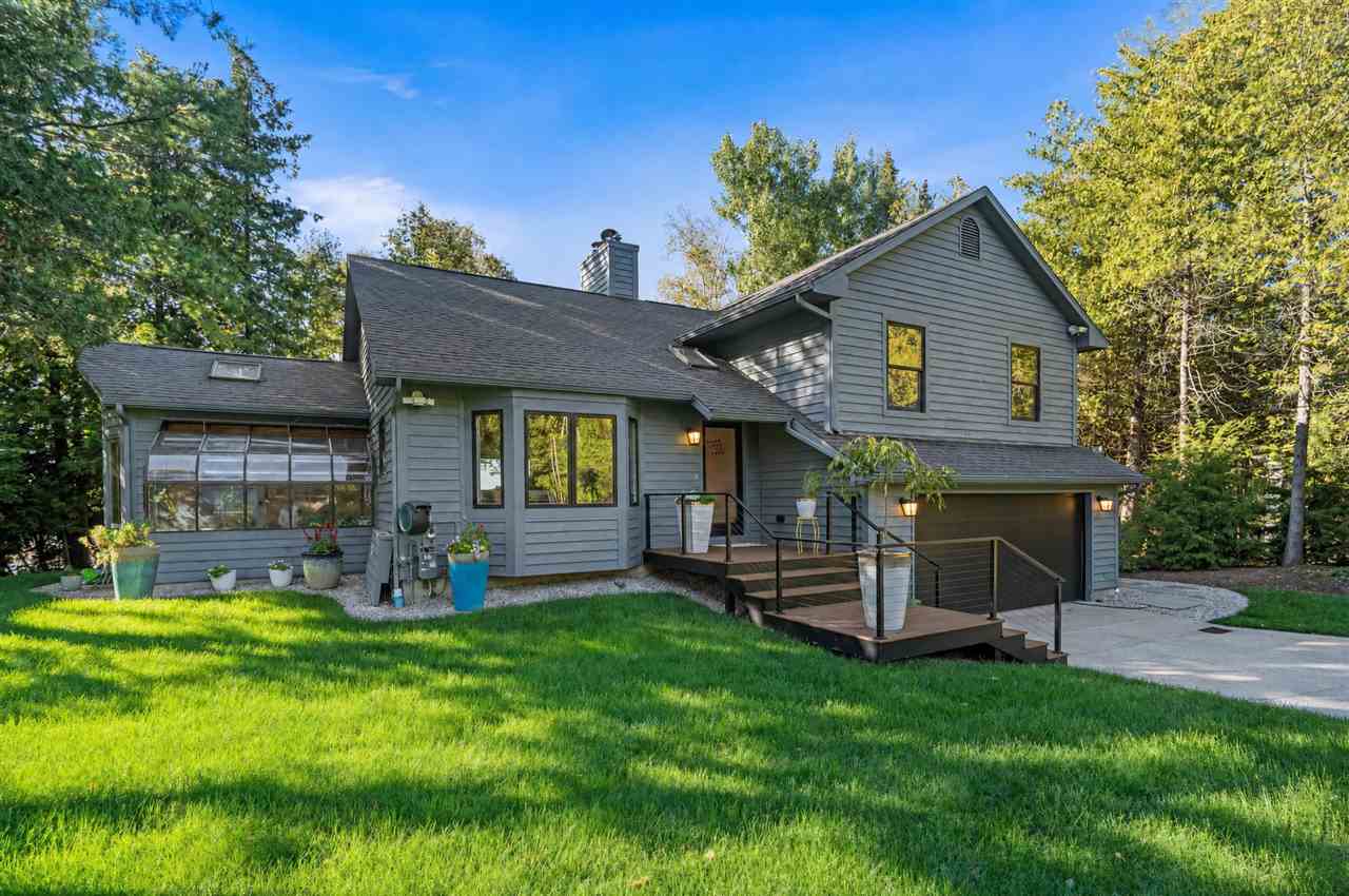4467 Lake Shore Drive Charlevoix MI 49720