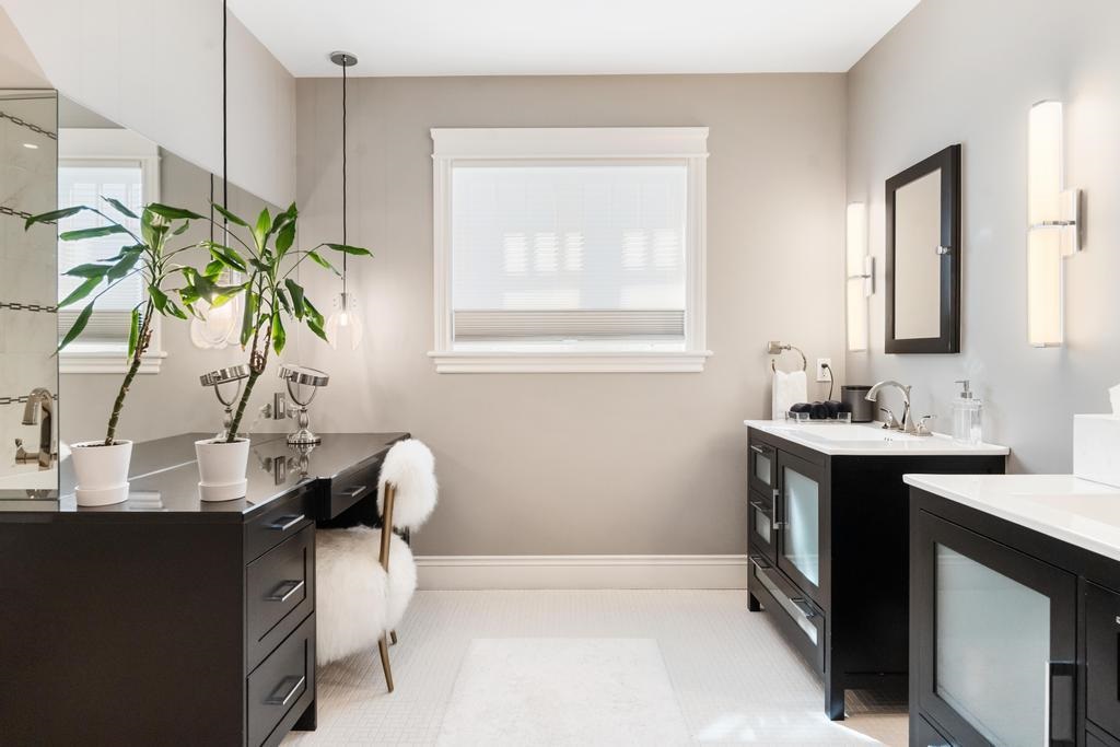 852 Bluffs Court Bay Harbor MI 49770