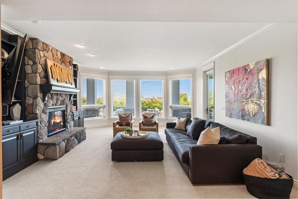 852 Bluffs Court Bay Harbor MI 49770