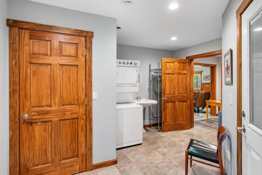 8515 Sunset Meadow Drive Charlevoix MI 49720