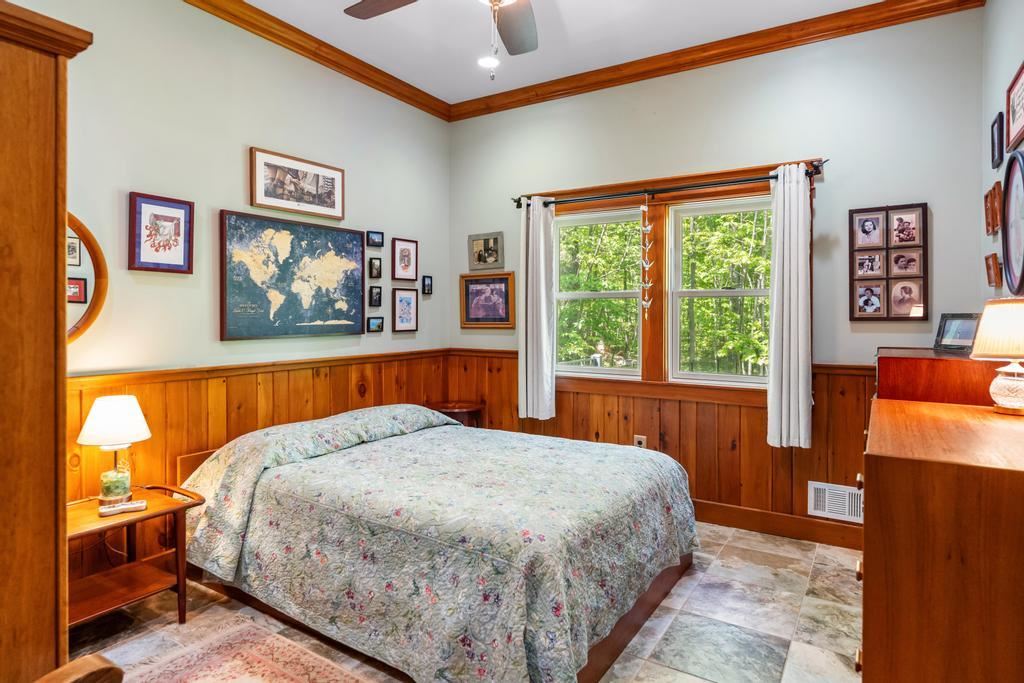 8515 Sunset Meadow Drive Charlevoix MI 49720