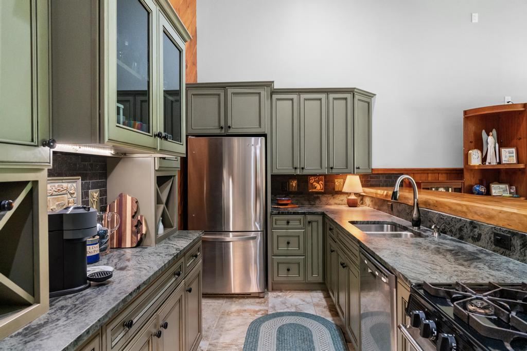 8515 Sunset Meadow Drive Charlevoix MI 49720