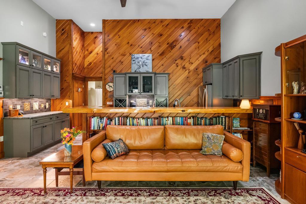 8515 Sunset Meadow Drive Charlevoix MI 49720