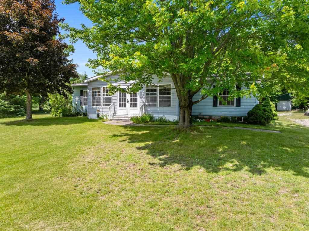 1228 Beckon Road Pellston MI 49769