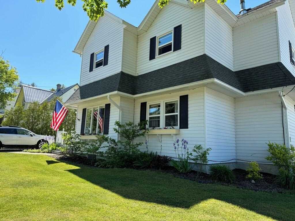 308 Fulton Street Petoskey MI 49770