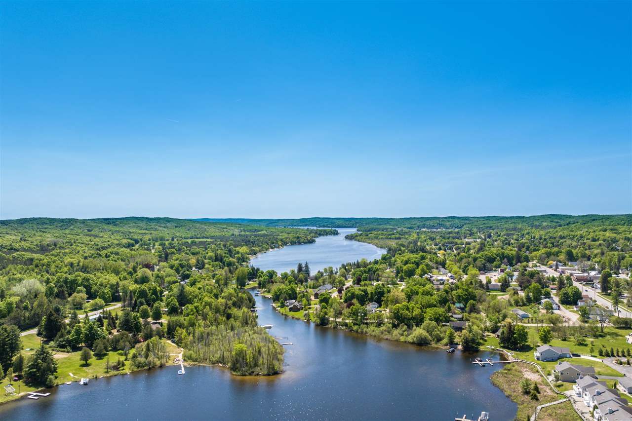 2601 Rushton Road Central Lake MI 49622