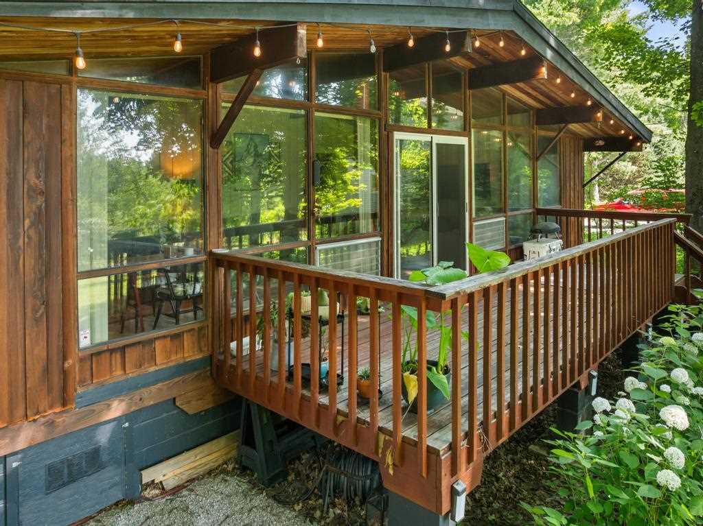 5630 Elm Lane Harbor Springs MI 49740