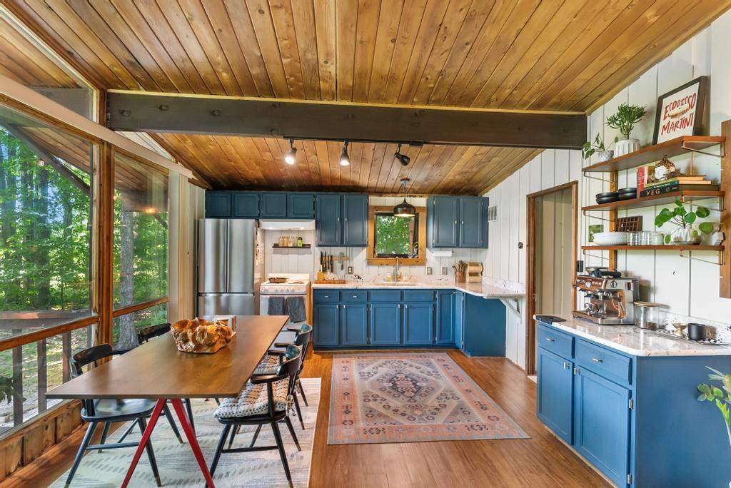 5630 Elm Lane Harbor Springs MI 49740