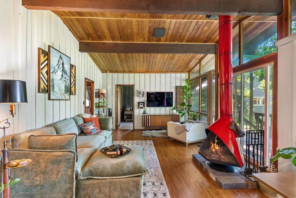 5630 Elm Lane Harbor Springs MI 49740