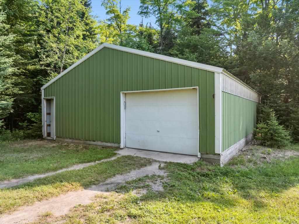11260 Mccleary Carp Lake MI 49718