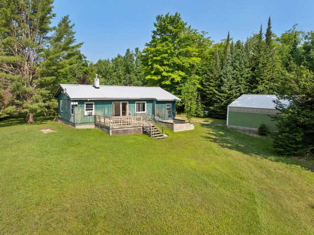 11260 Mccleary Carp Lake MI 49718
