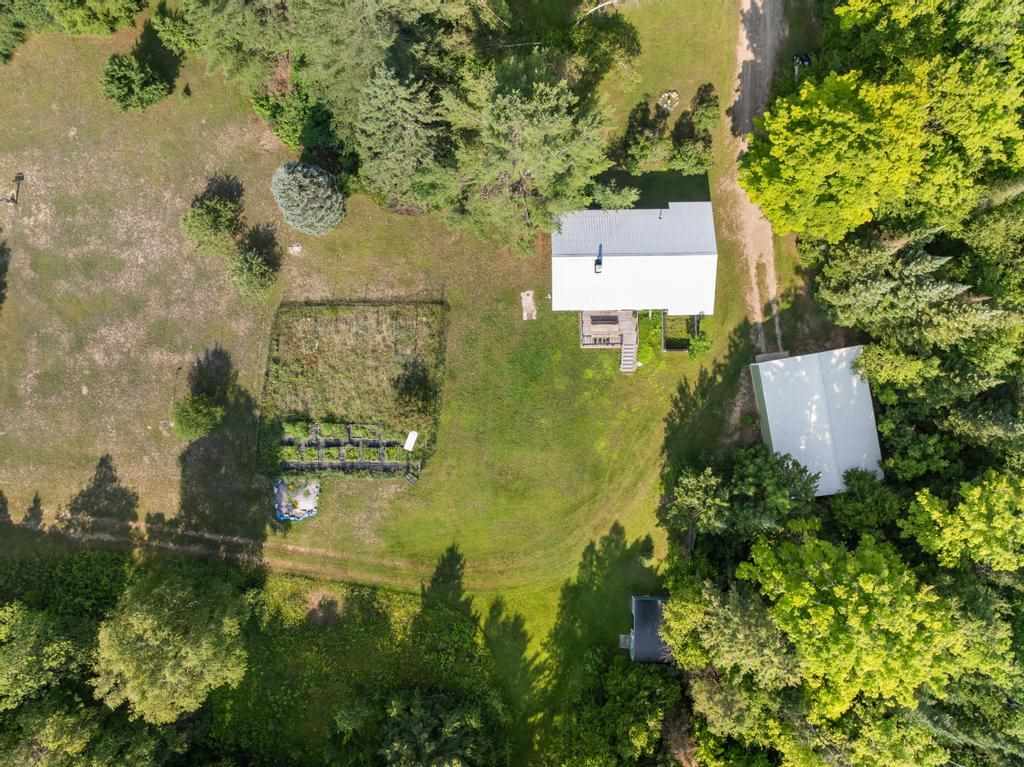 11260 Mccleary Carp Lake MI 49718