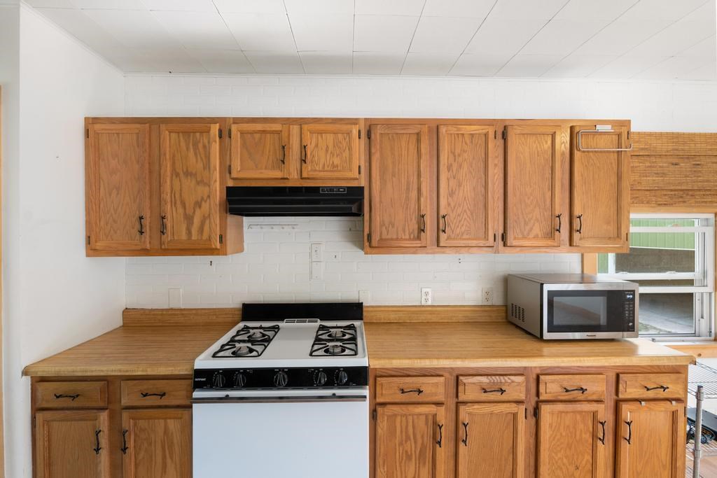 11260 Mccleary Carp Lake MI 49718