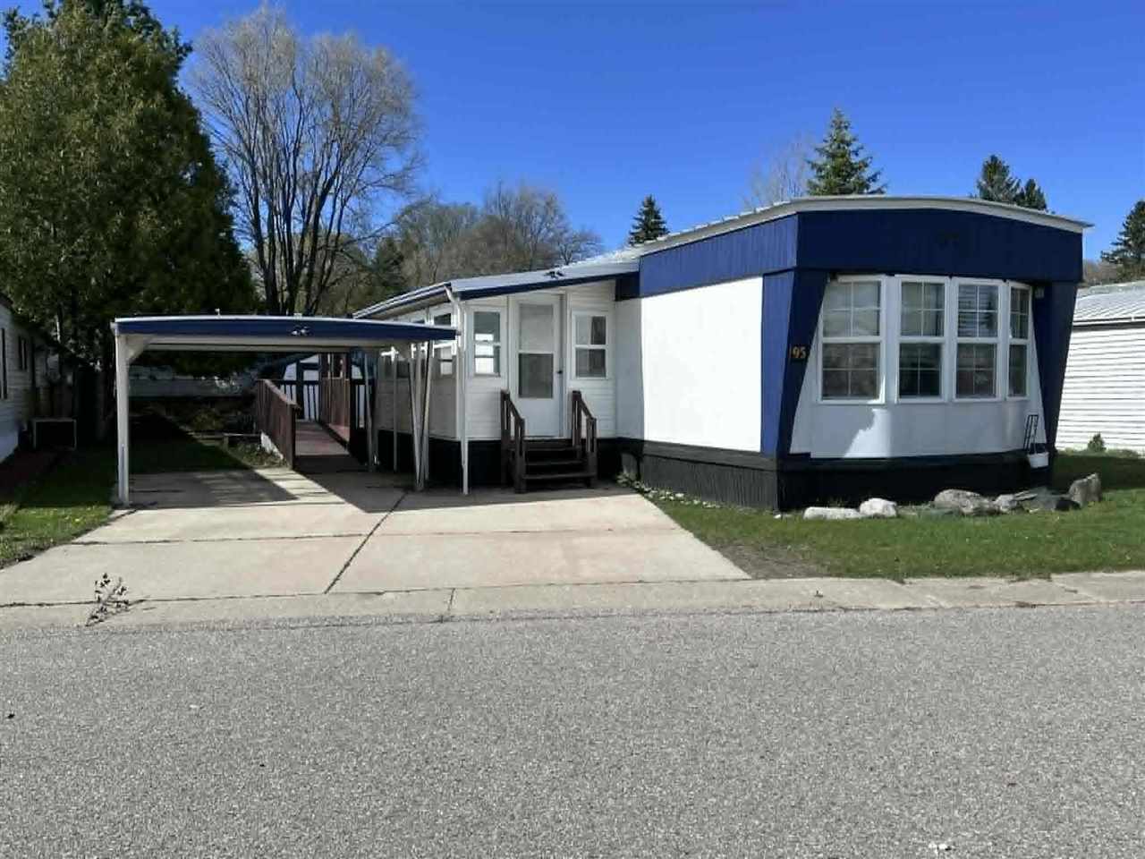 526 N Lake Street Boyne City MI 49712