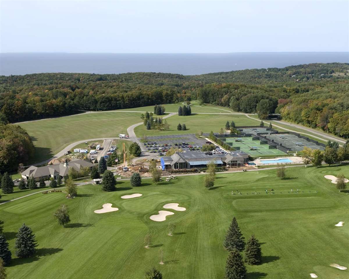 3249 Greenbriar Harbor Springs MI 49740
