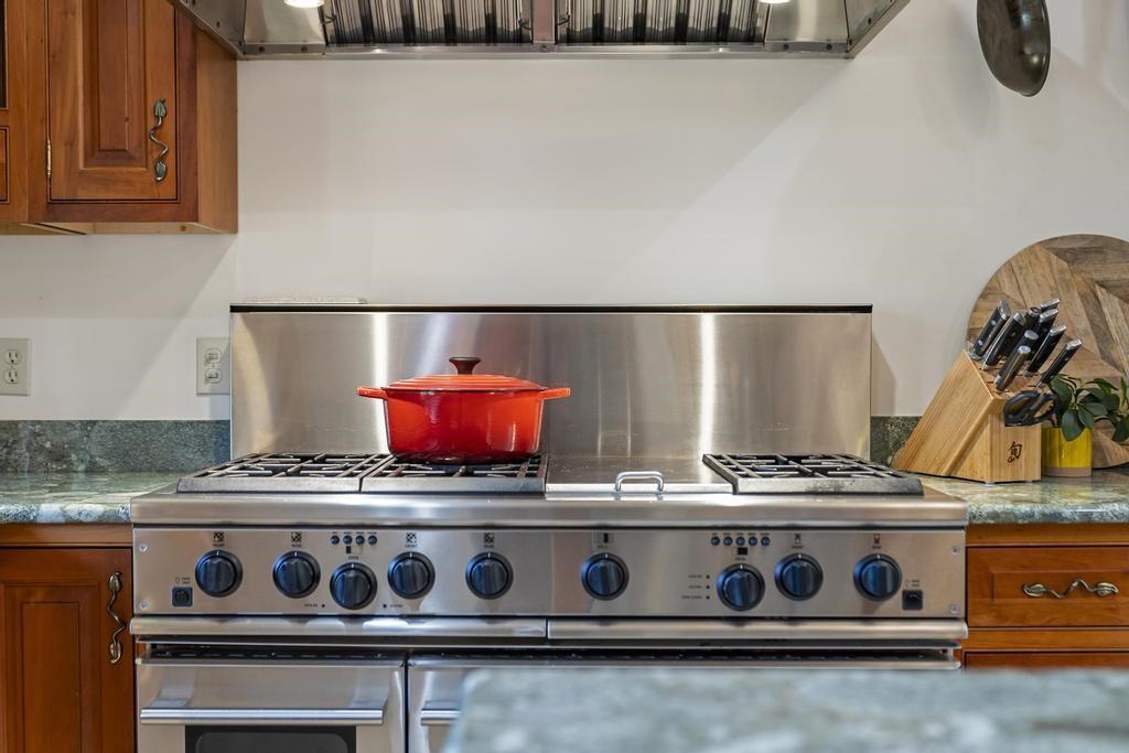 3320 Aurora Petoskey MI 49770