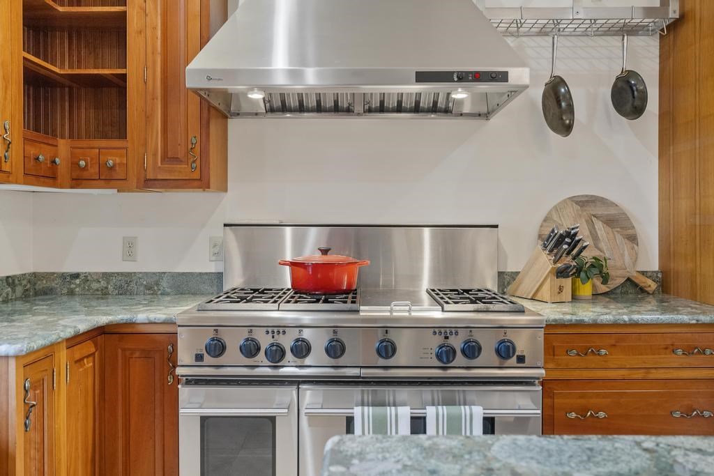 3320 Aurora Petoskey MI 49770