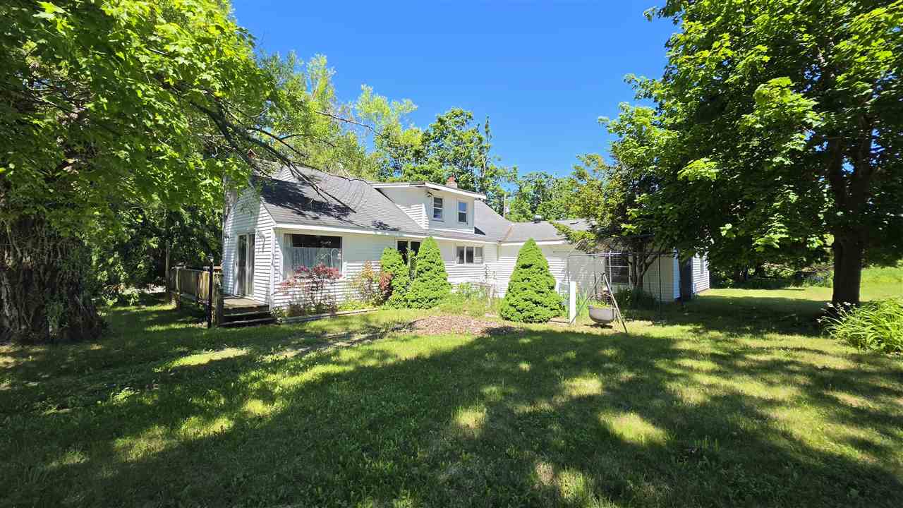 7962 W Stutsmanville Road Harbor Springs MI 49740