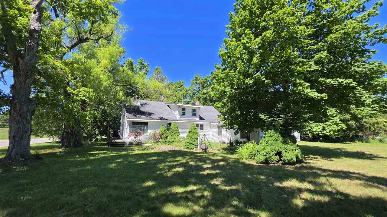 7962 W Stutsmanville Road Harbor Springs MI 49740
