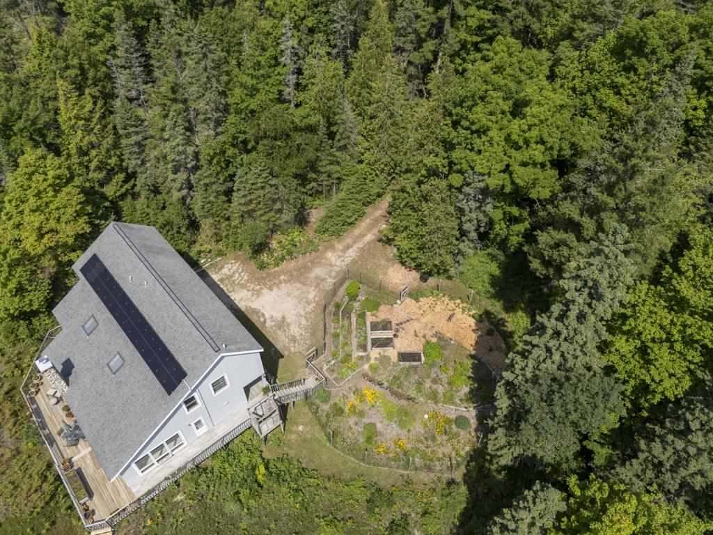 29390 Betsy Smith Trail Beaver Island MI 49782