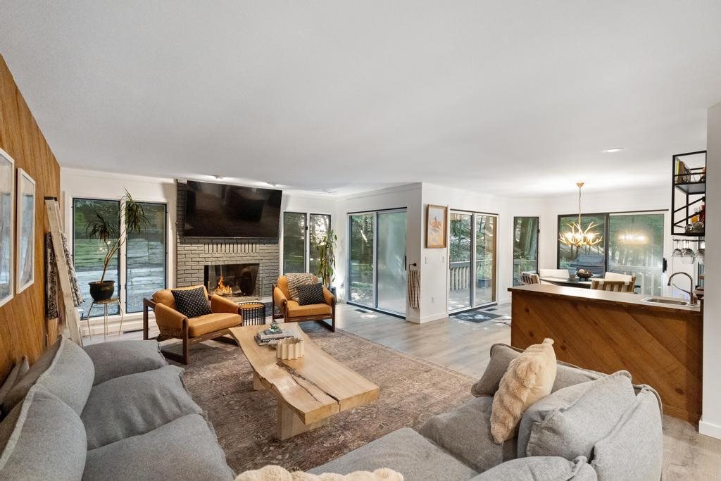 1452 Timber Pass Harbor Springs MI 49740