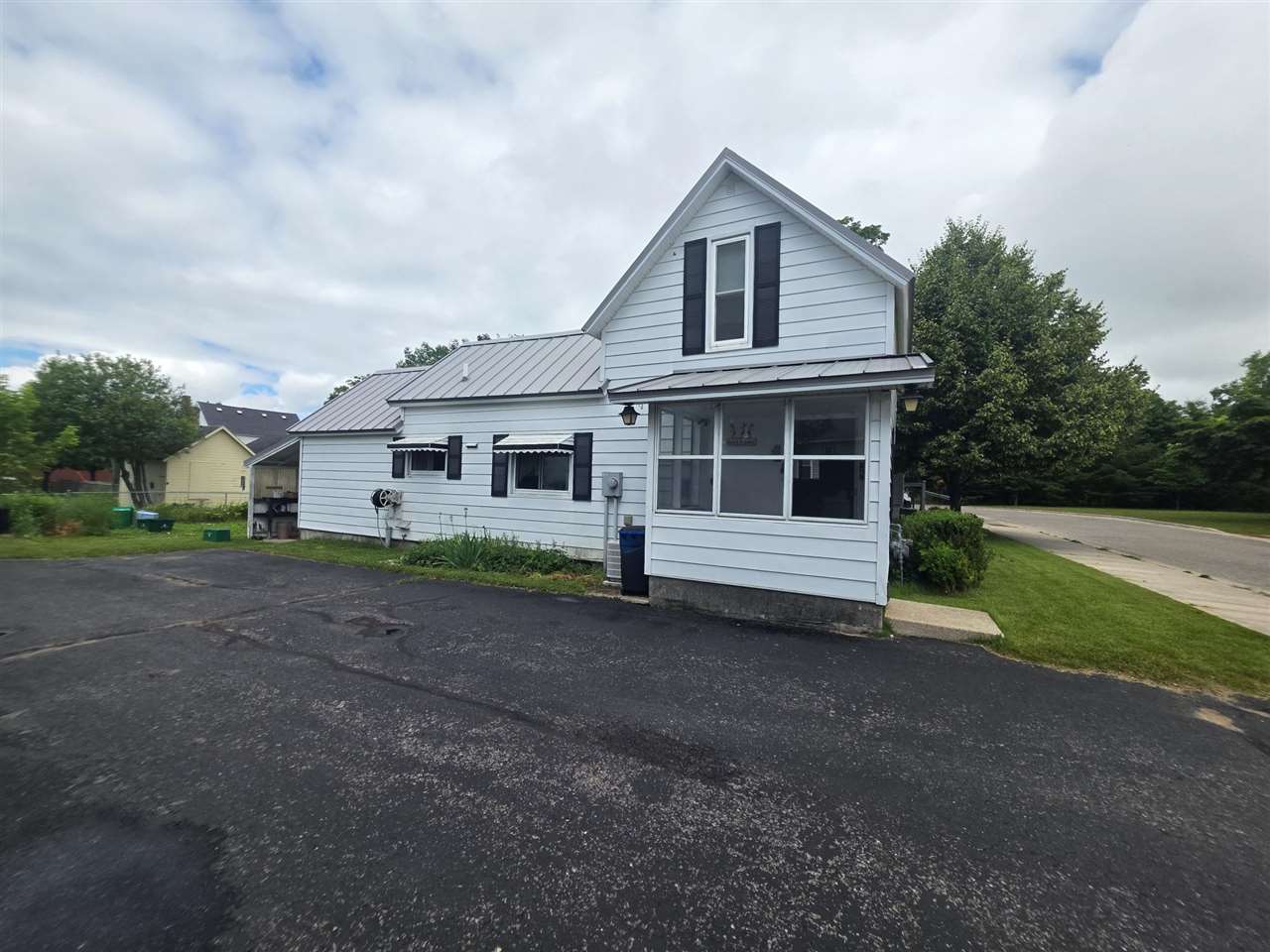 306 Ione Street Petoskey MI 49770