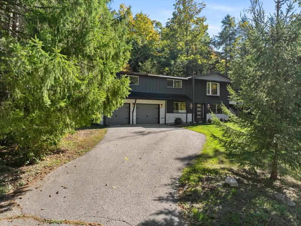 8111 Hedrick Road Harbor Springs MI 49740