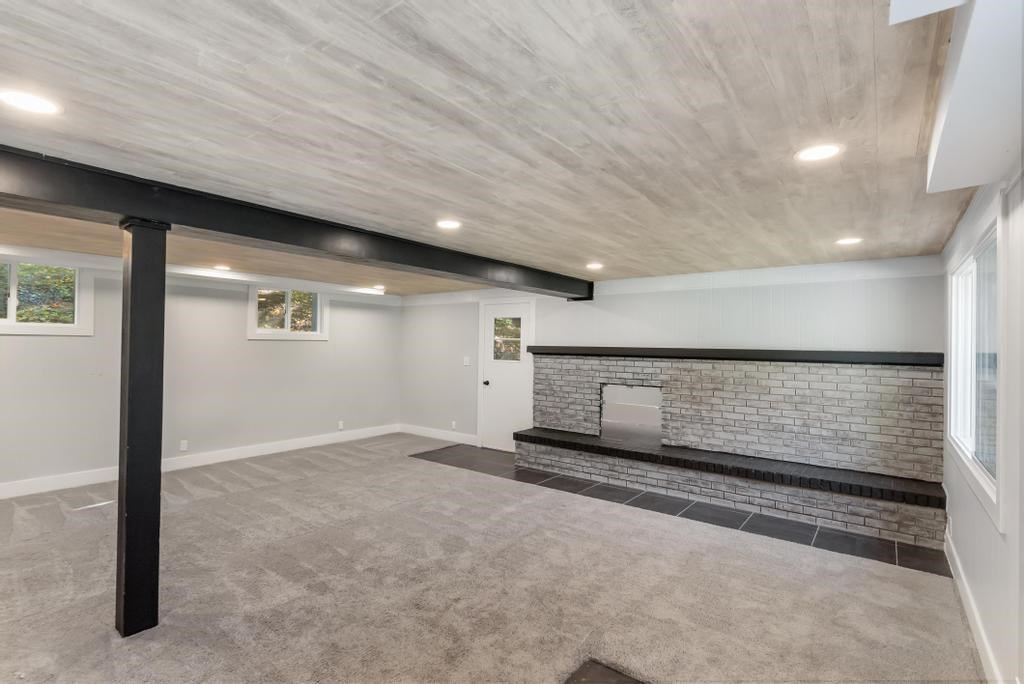 8111 Hedrick Road Harbor Springs MI 49740