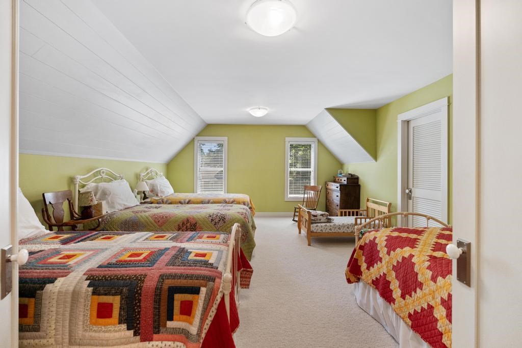 11705 N Stonebridge Charlevoix MI 49720