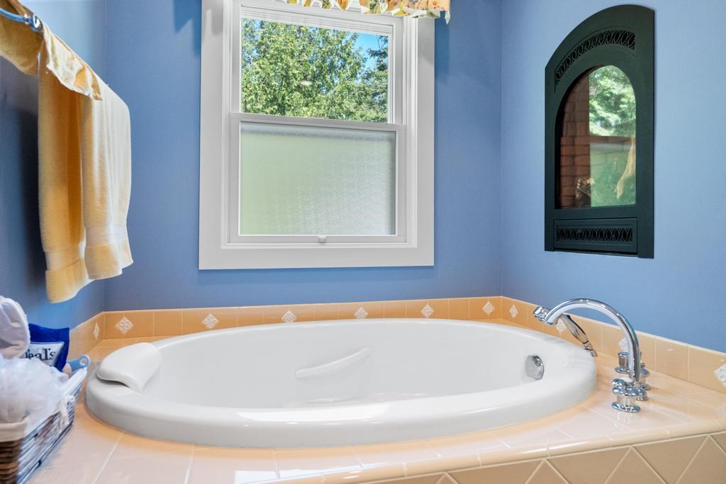 11705 N Stonebridge Charlevoix MI 49720