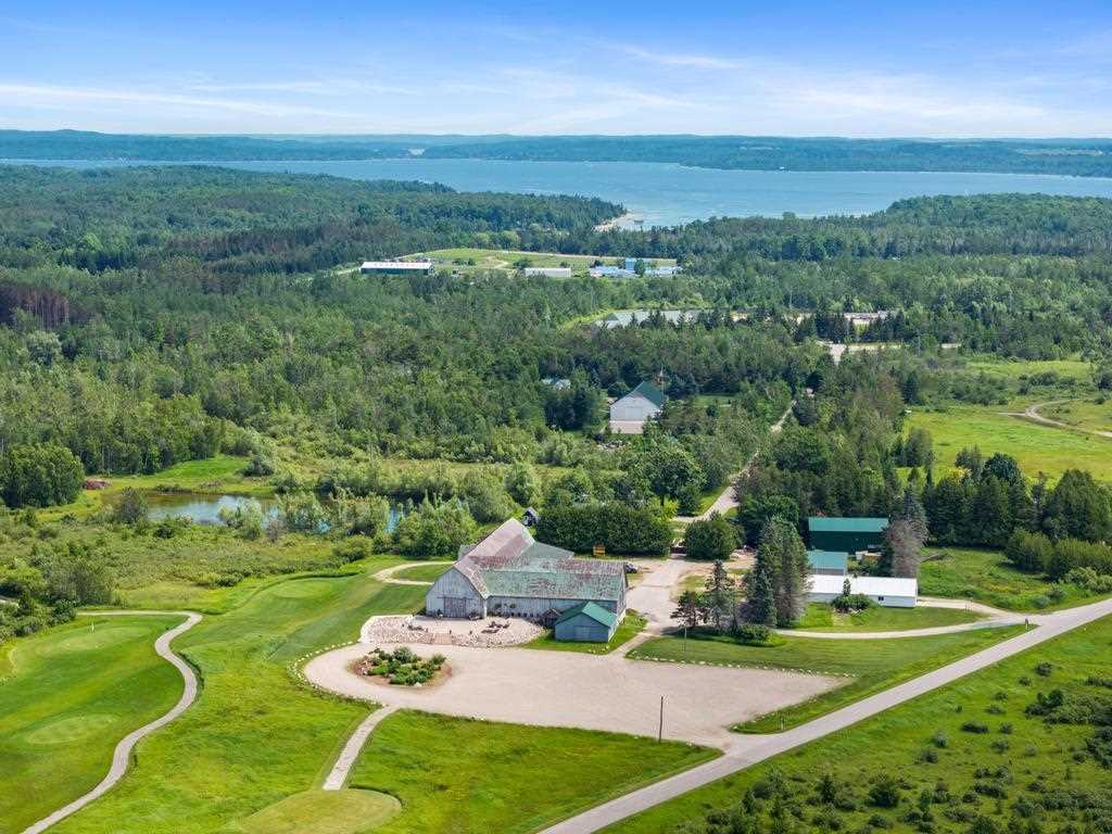 11705 N Stonebridge Charlevoix MI 49720