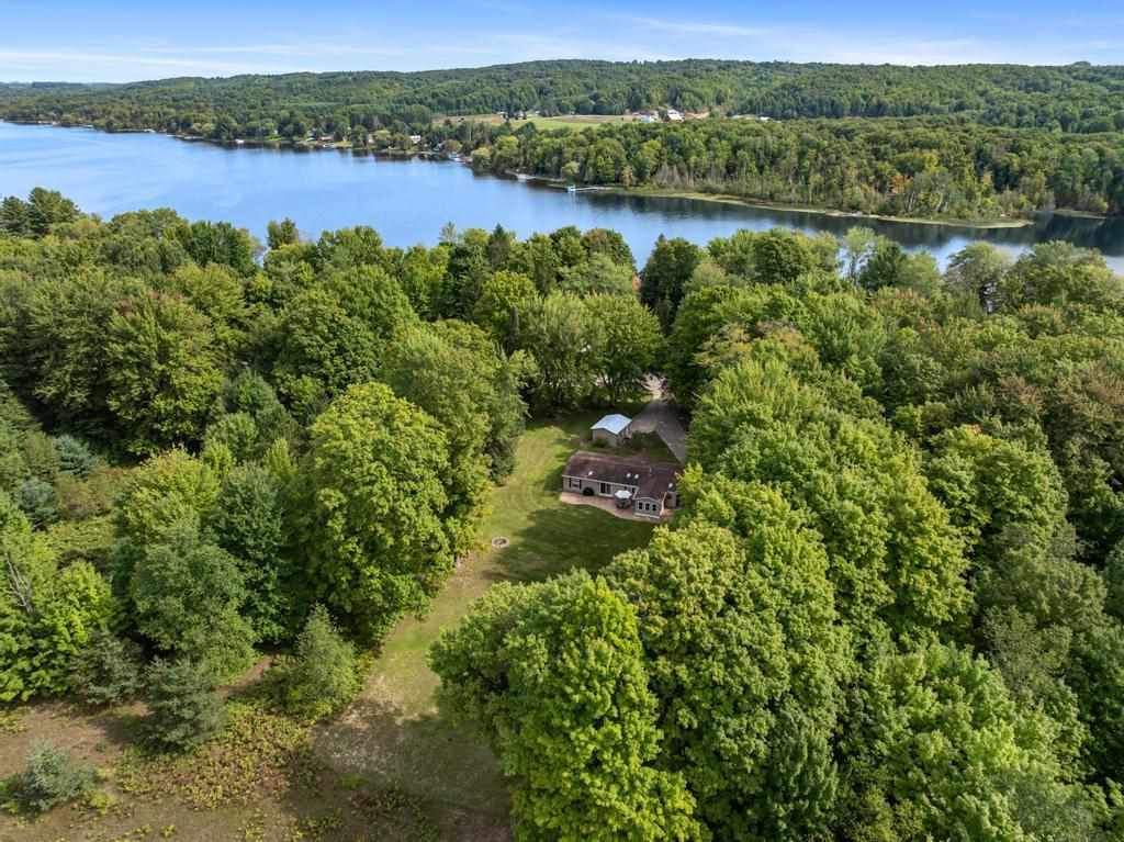5297 Six Mile Lake Road East Jordan MI 49727