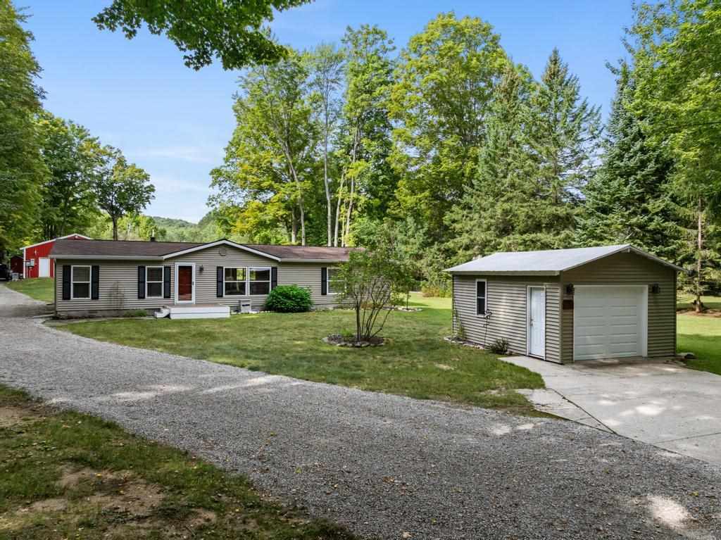5297 Six Mile Lake Road East Jordan MI 49727