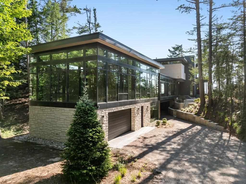 3087 Forrest Avenue Harbor Springs MI 49740