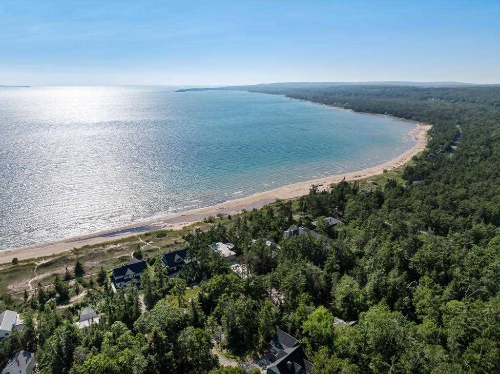 3087 Forrest Avenue Harbor Springs MI 49740