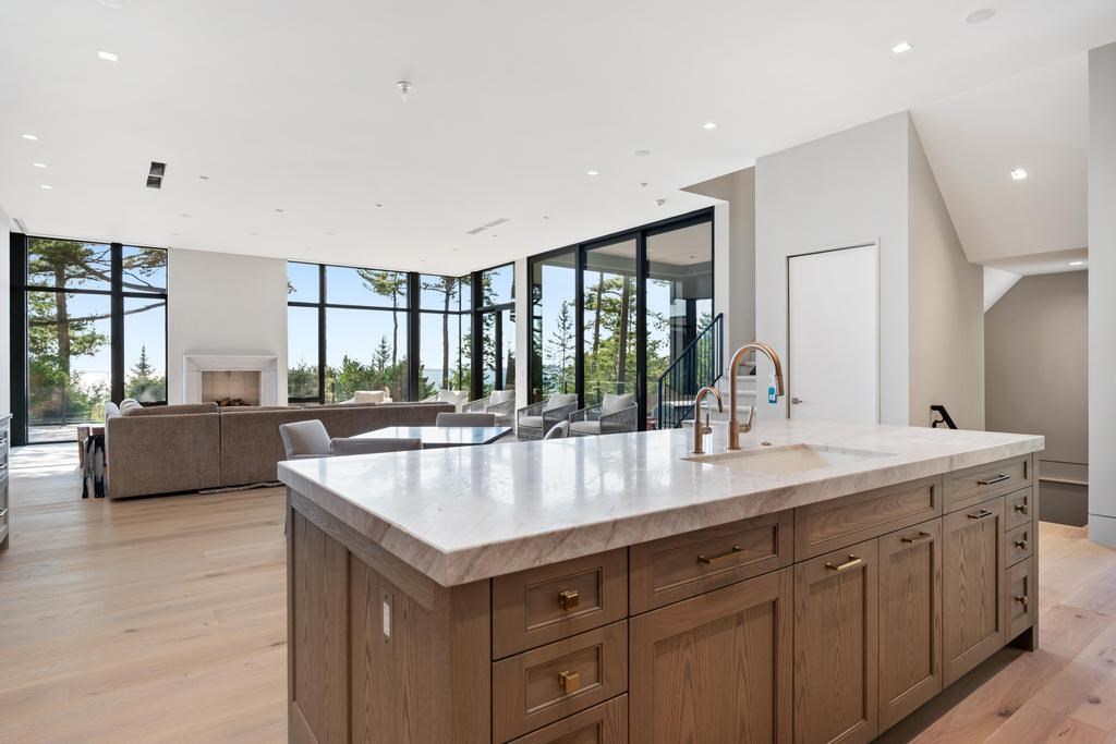 3087 Forrest Avenue Harbor Springs MI 49740