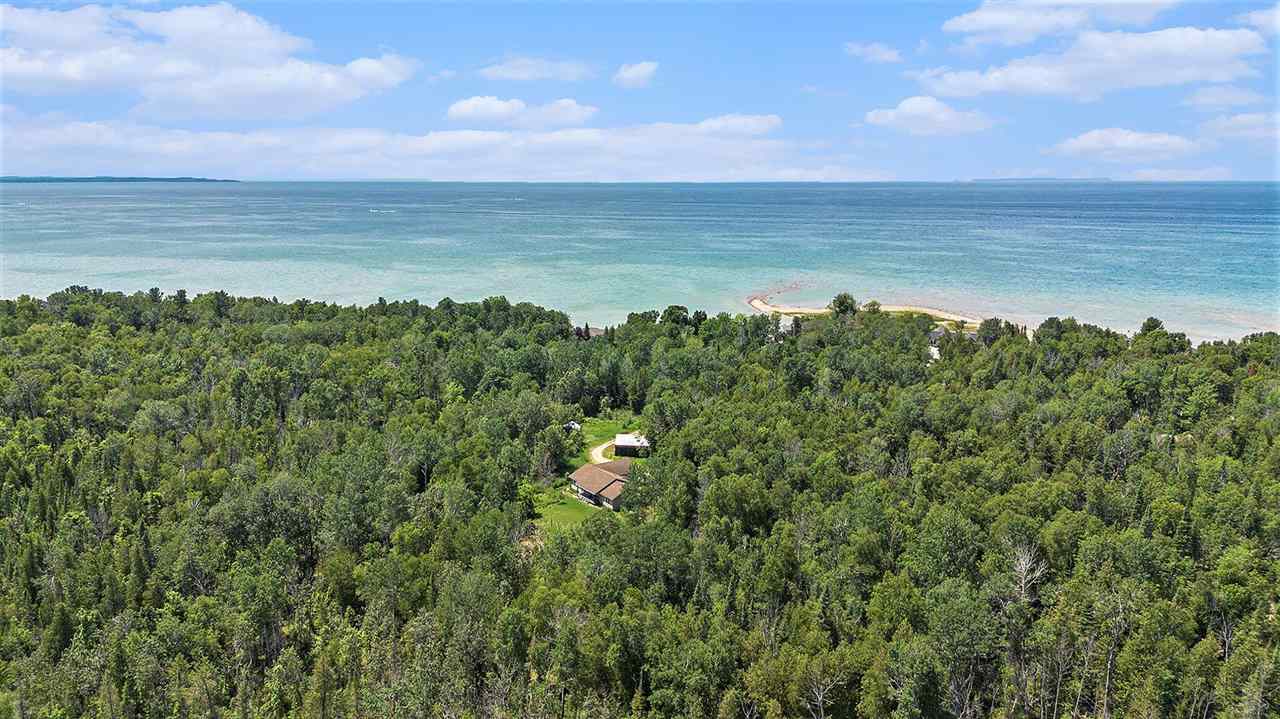 4010 Lake Shore Charlevoix MI 49720