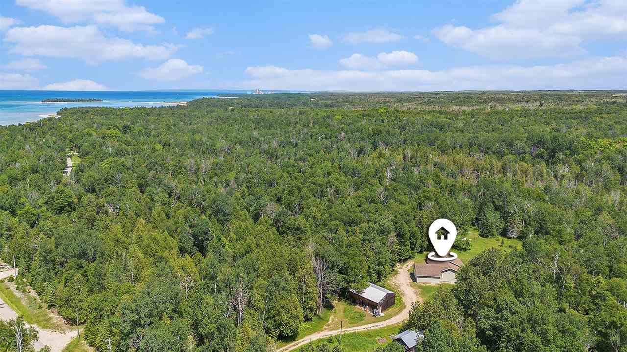 4010 Lake Shore Charlevoix MI 49720
