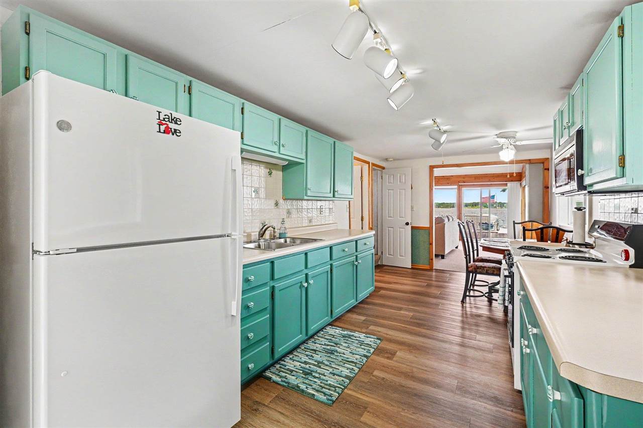 4791 E Shore Drive Kalkaska MI 49646