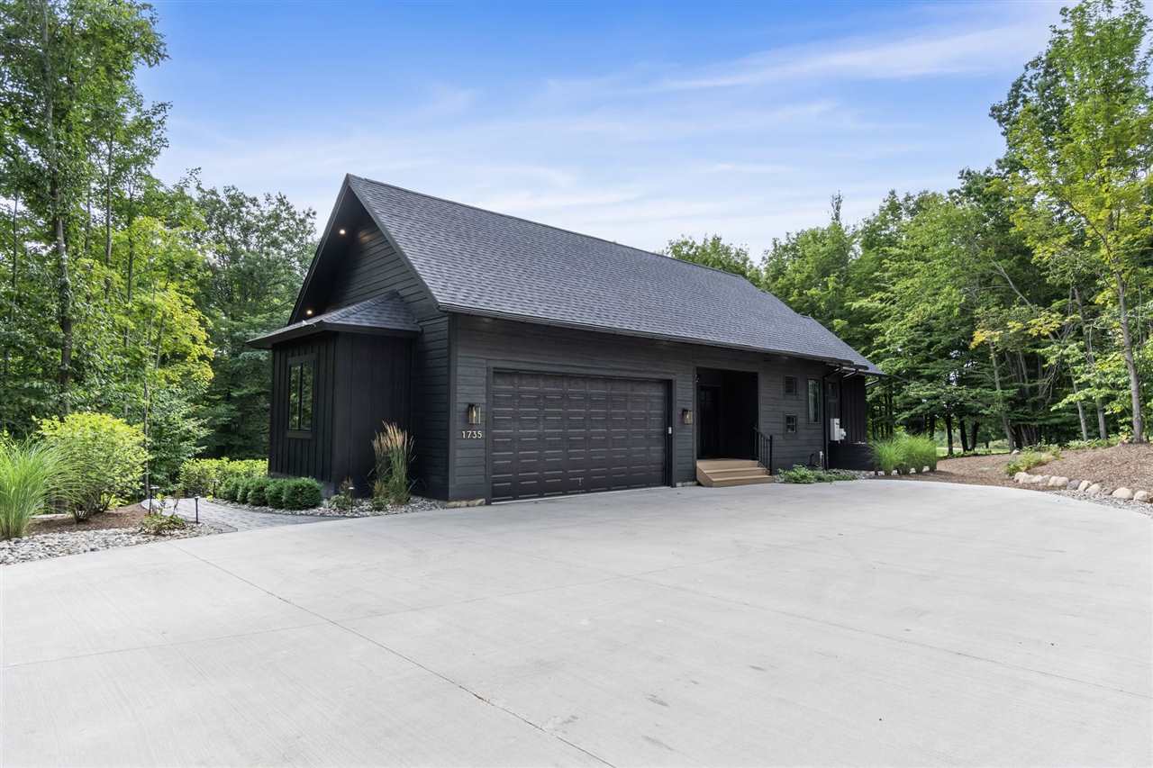 1735 Turnberry Trail Boyne City MI 49712