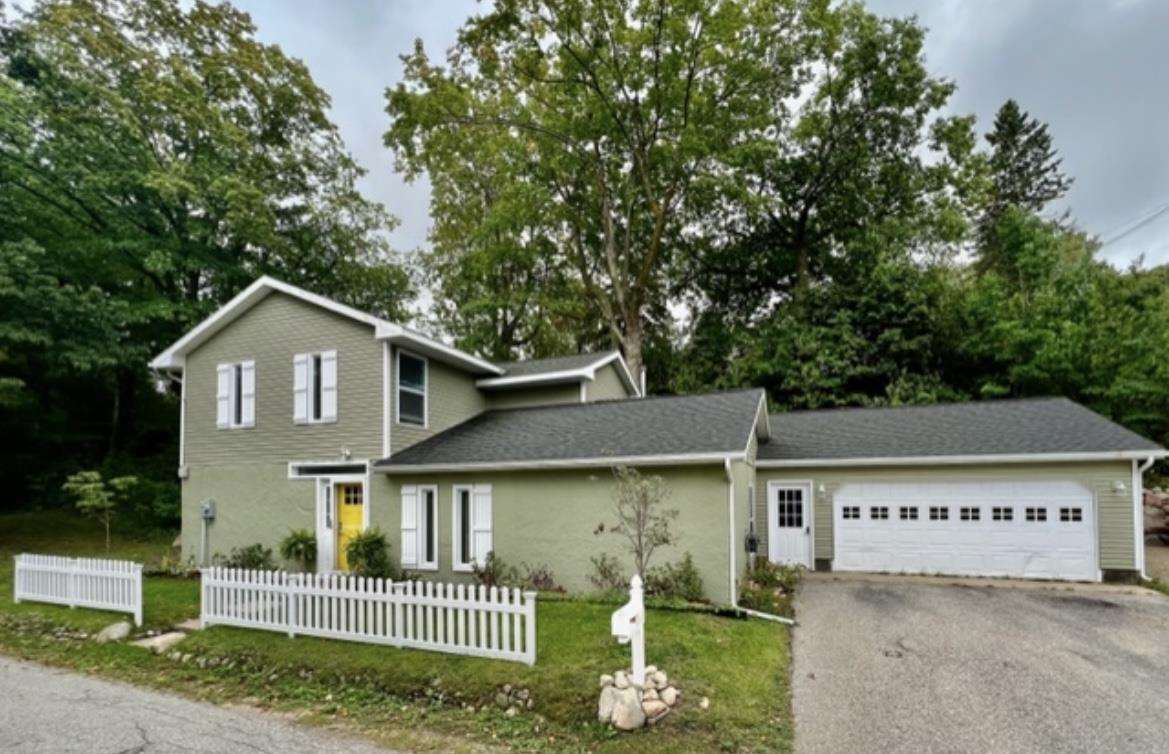 230 Newman Charlevoix MI 49720