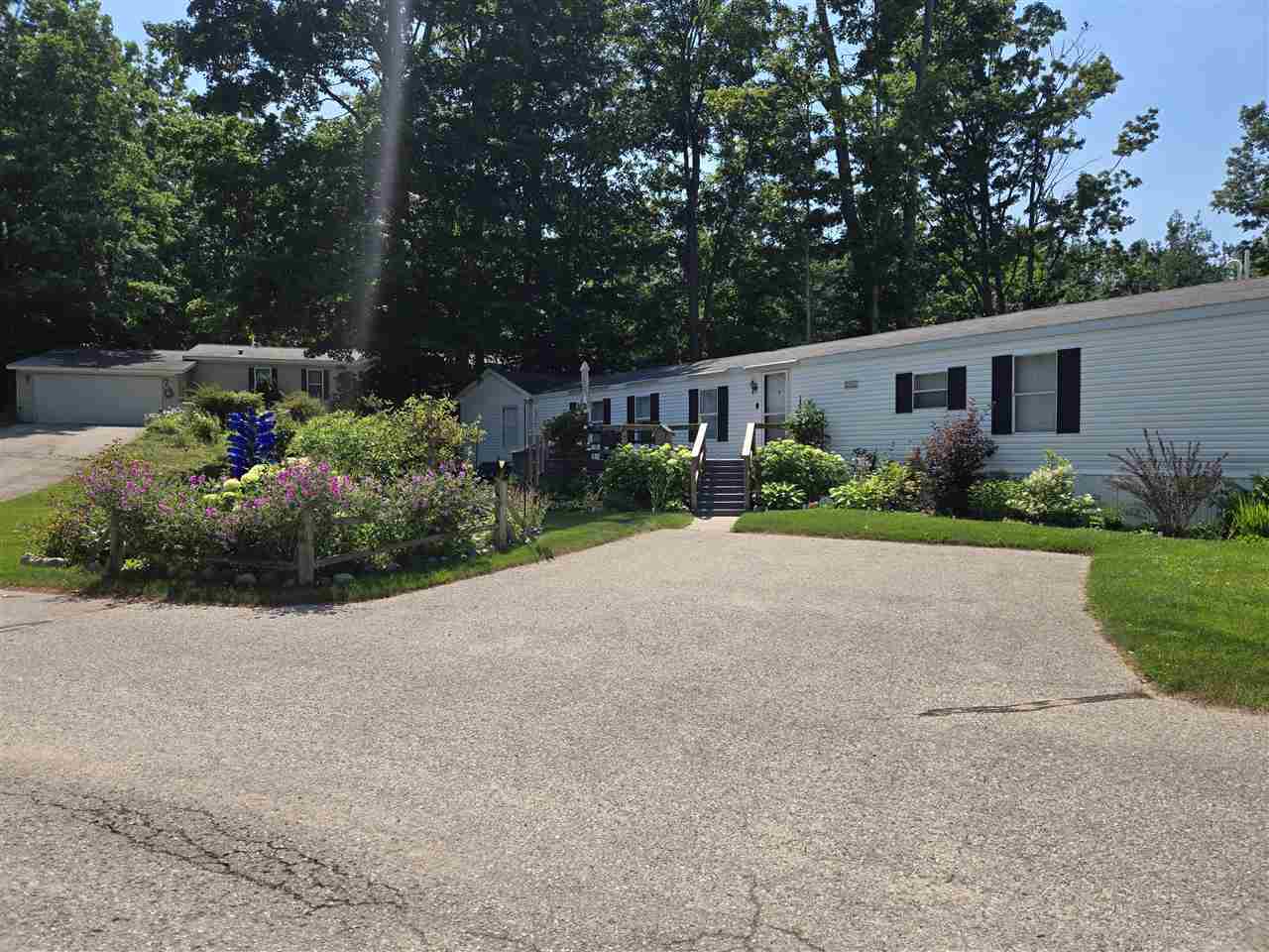 7245-77 Upper Kelsey Charlevoix MI 49720