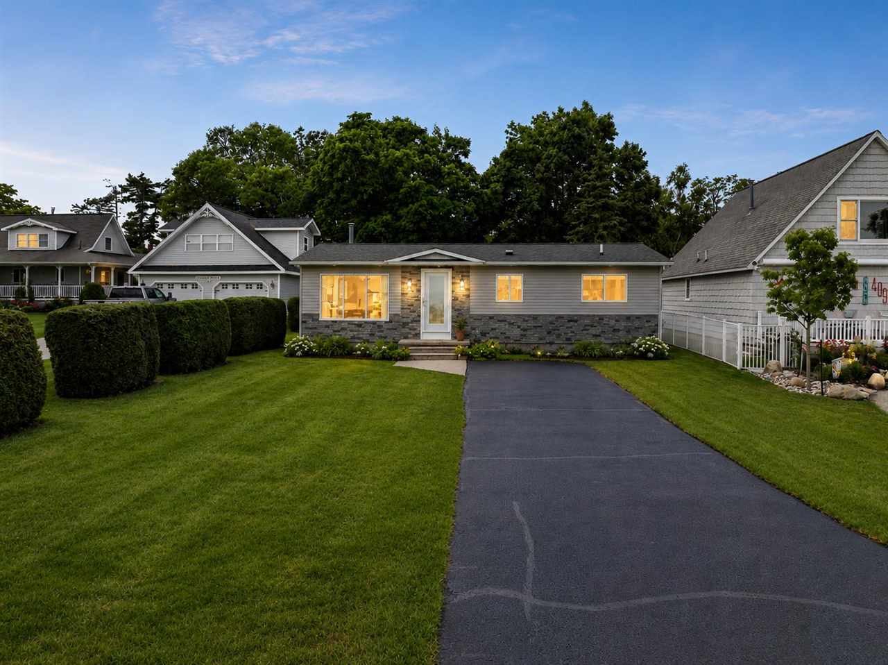 407 N Huron Avenue Mackinaw City MI 49701