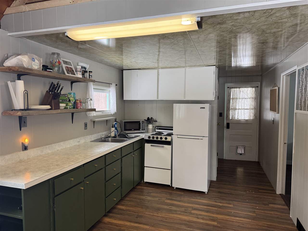 7125 Clinton Avenue Carp Lake MI 49718