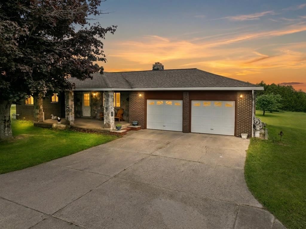 19553 Richardson Road Charlevoix MI 49720