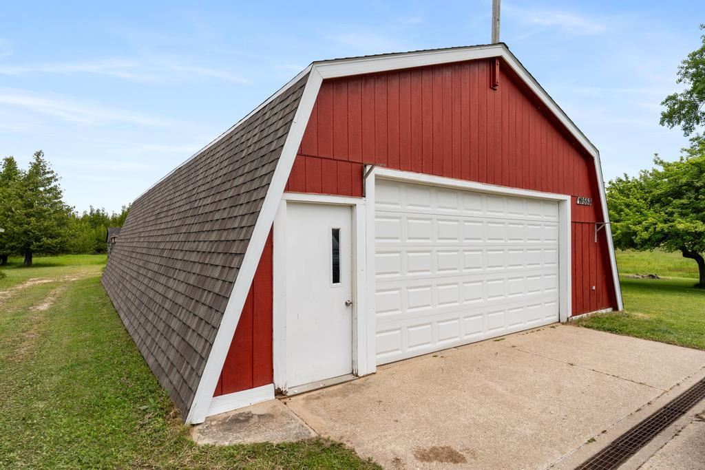 19553 Richardson Road Charlevoix MI 49720